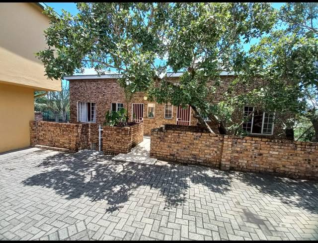 2 BEDROOM APARTMENT FOR SALE IN NELSPRUIT CENTRAL